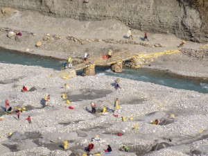 Nepalese Miners on the River Sai, Pokhara, Nepal (click to enlarge)